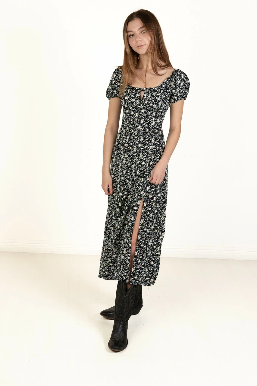 Black Daisy Puff Sleeve Maxi Dress 5 Black Daisy Puff Sleeve Maxi Dress - Image 5