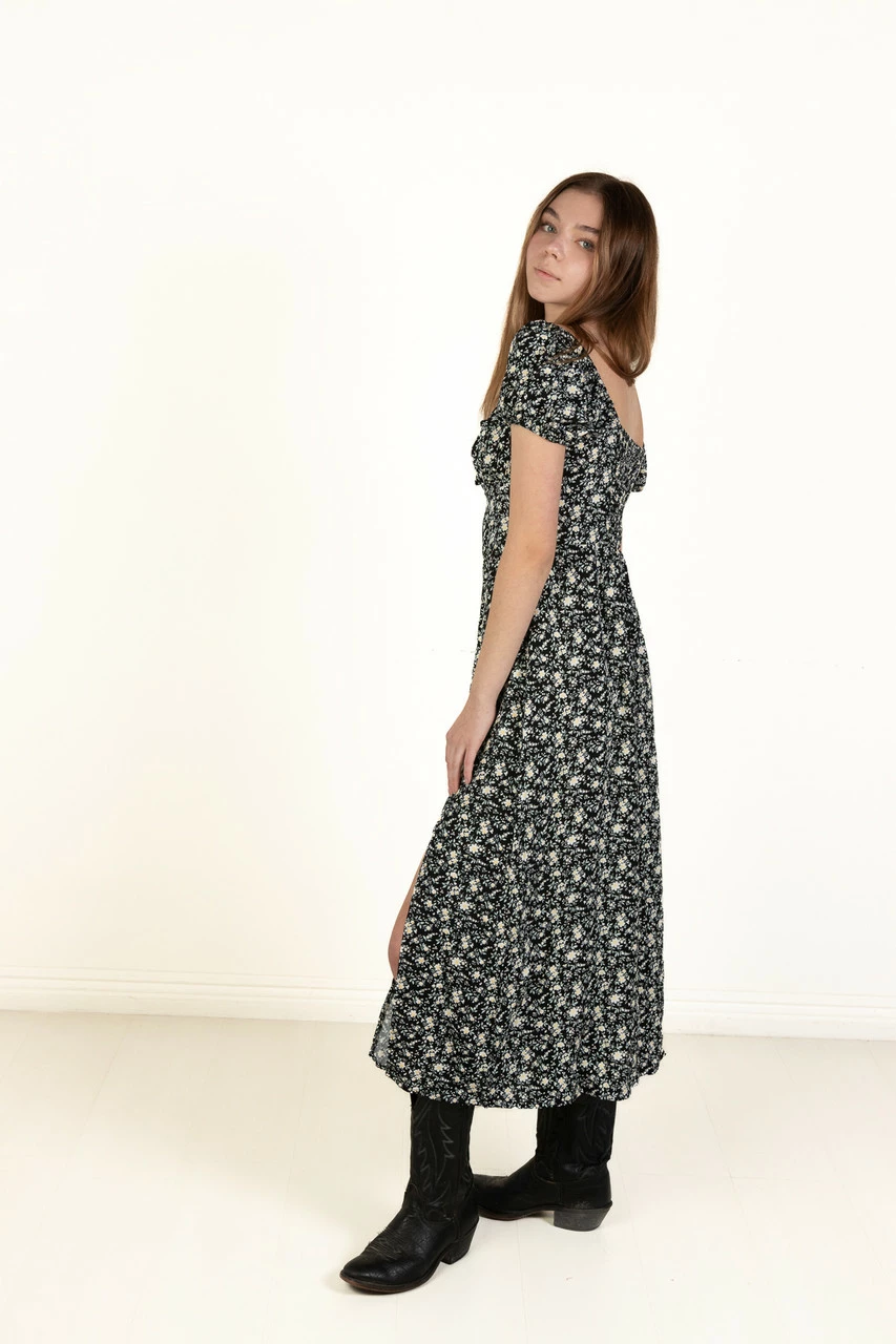 Black Daisy Puff Sleeve Maxi Dress 6 Black Daisy Puff Sleeve Maxi Dress - Image 6