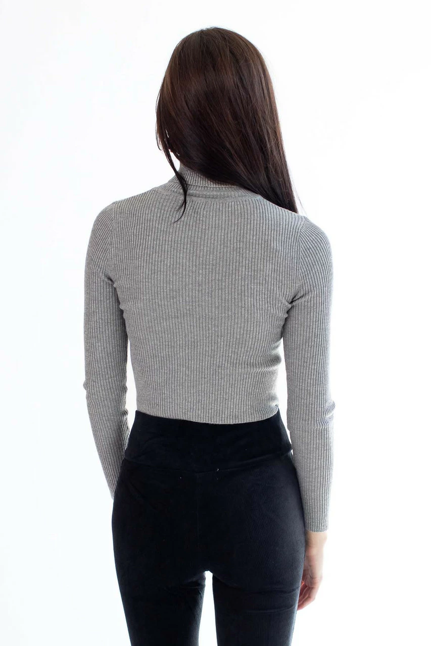 Heather Grey Crop Turtleneck Sweater 4 Heather Grey Crop Turtleneck Sweater - Image 4
